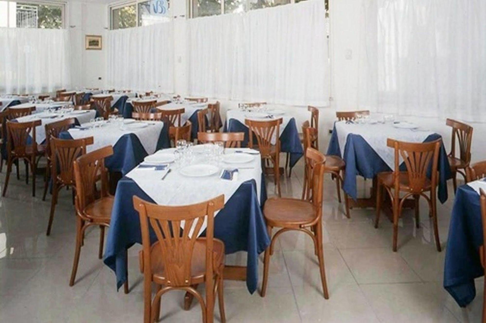 Blue Hotel 체제나티코 외부 사진